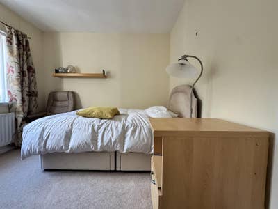 Room in quiet residential area Main Photo