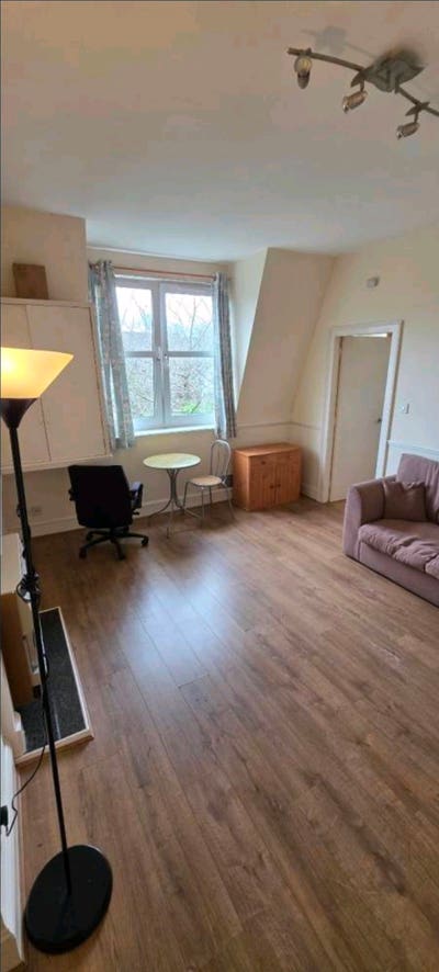 1 bedroom flat Hardgate &pound;520 10 mins from Union sq Main Photo