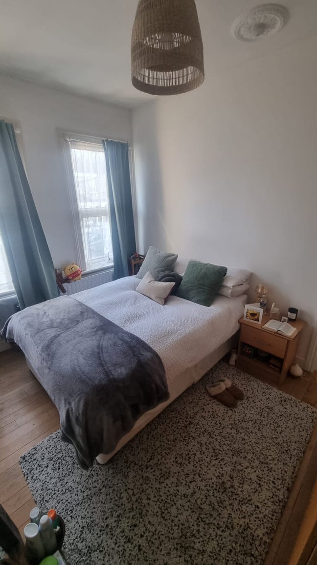 Double Bedroom Available in Plumstead  Main Photo