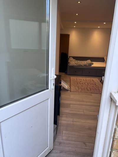 Spacious new build large room in Tilehurst RG31 5H Main Photo