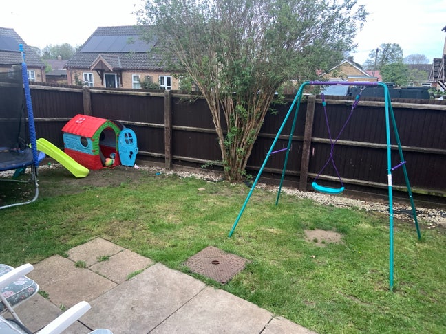 Double room to rent available now  Main Photo