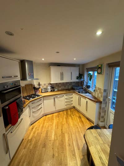 &pound;950/Month Double Room in Battersea Main Photo