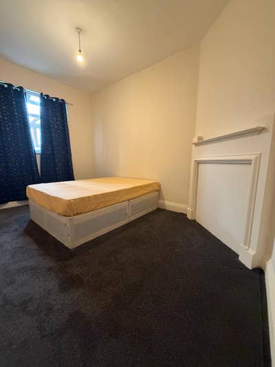 4 bedroom flat  Main Photo