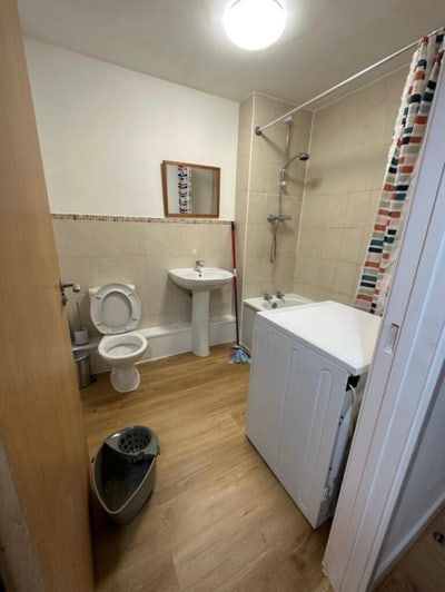 Double room available  Main Photo