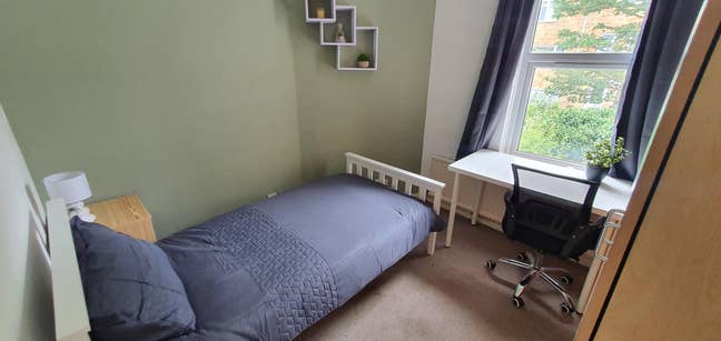 5 Bed House By The Beach Main Photo