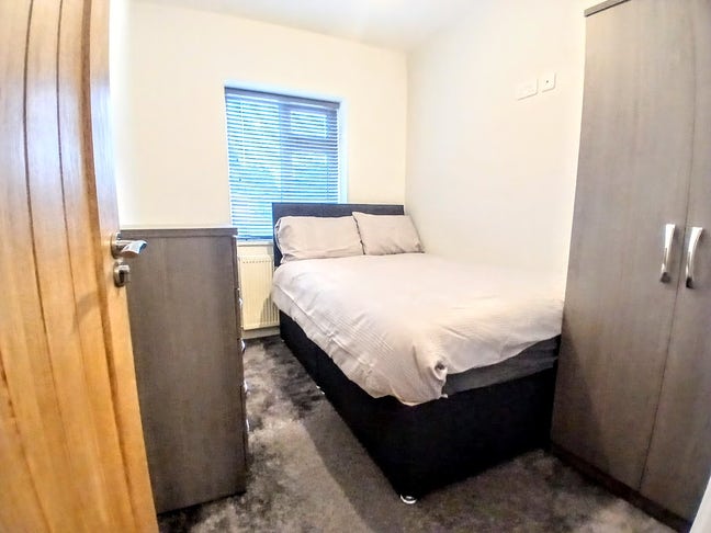 High Quality Rooms To Let  Main Photo