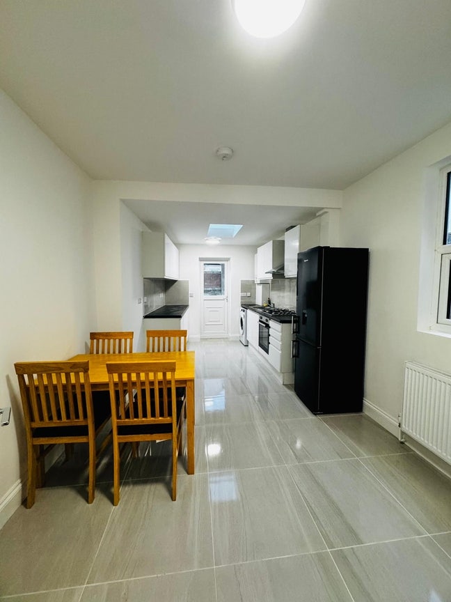 Double Rooms in Tooting Broadway  Main Photo