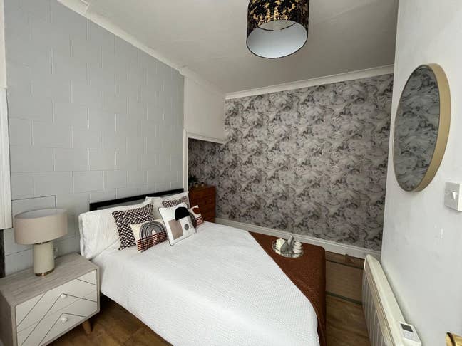 Front St | 2 Spacious Rooms! | Acomb Centre Main Photo