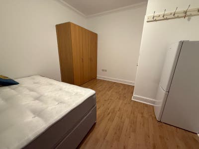 Double Room/Bills Included/No Deposit Main Photo