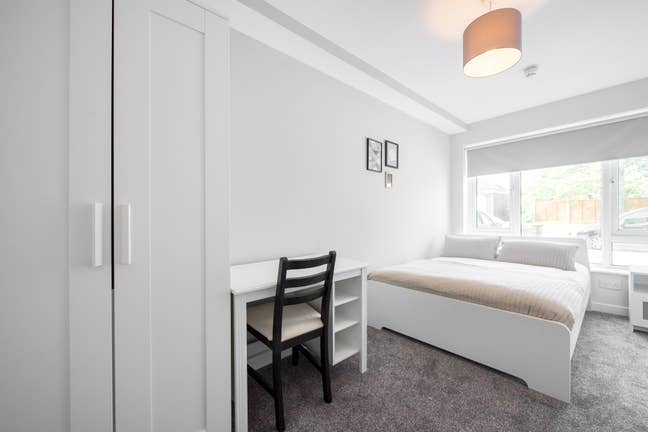 🔥 Ensuite Double Room | Close to Town  | SS14 🔥 Main Photo