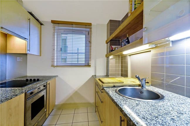 🌊 River View En-Suite w/ Private Balcony | Canary Main Photo