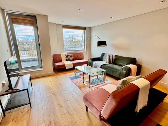 New Build*Rent Inc All Bills 3 Bedroom 2 Bath NW1  Main Photo