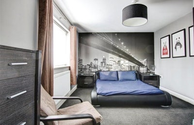 Spacious En-Suite Room with Private Bathroom  Main Photo