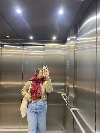 2 rooms sought by 2 females Main Photo