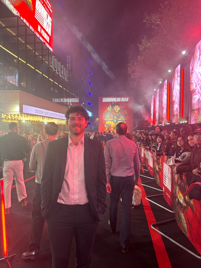 Looking to rent a room for 6/7 months Main Photo