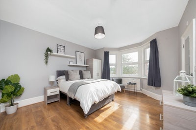 ❤️🔥Last Room|En-suite|Walk In Wardrobe|All-fem✅ Main Photo