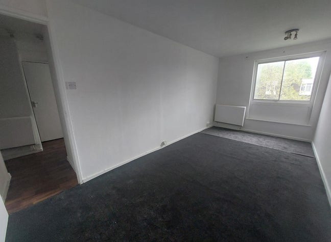 Two Bed Flat, Colindale, &pound;800 PCM Main Photo