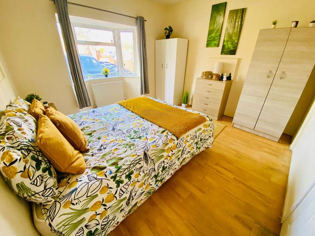 🌟 Double Room (Single Use) in East Acton – Zone 2 Main Photo