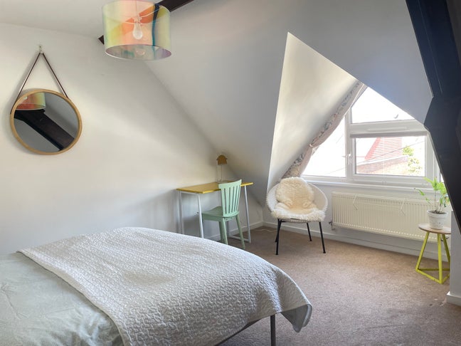 Spacious Double - Beautiful Loft Flat, Southville  Main Photo