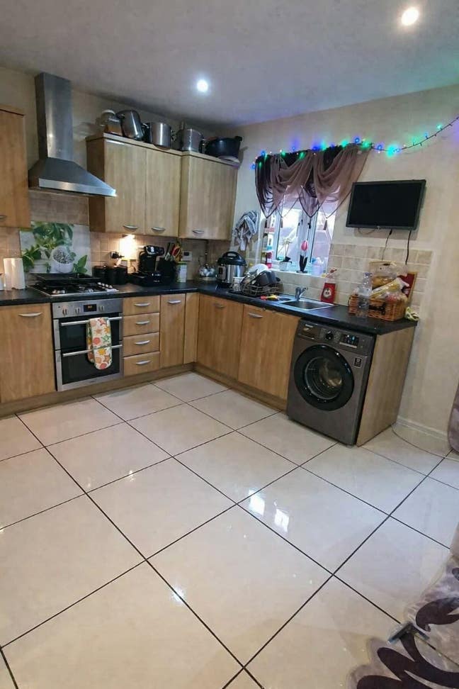 Spacious Ensuite Room – Turnford  EN10 Main Photo