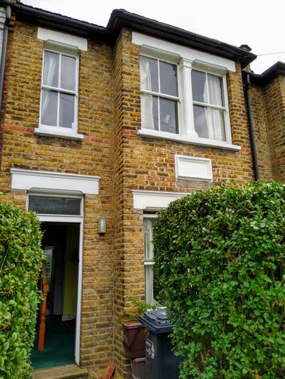 Terraced House to Rent SW20 Main Photo