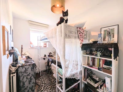 City Views in Creative East London Flat 🌿 Main Photo