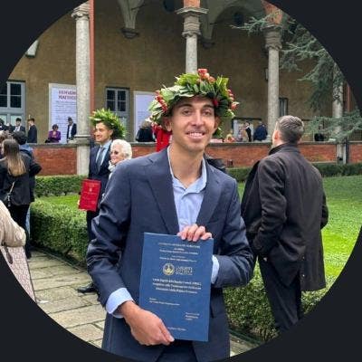 Italian student looking for 1 month short stay  Main Photo