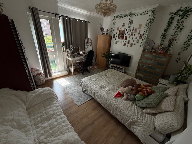 Double room with a balcony, Westferry Main Photo