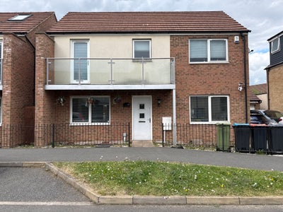 Spare Rooms available for rent Main Photo