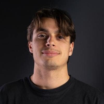 Looking for permanent room with fun roommates Main Photo