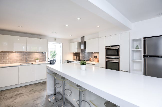 Double Room in the Heart of Wandsworth Main Photo