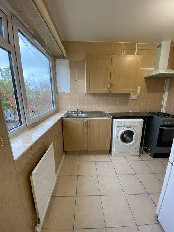 Bright & Spacious Rooms in Tottenham!! Main Photo