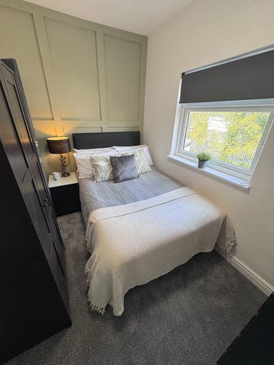 Modern Rooms Available Immediately Main Photo