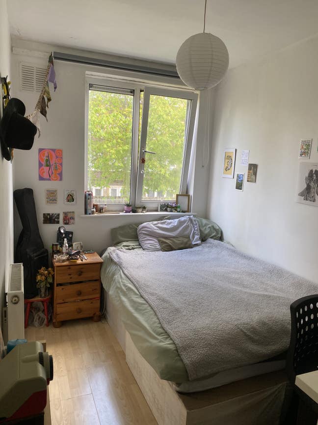💛 Room in all girl house in Mile End/Bow 💛 Main Photo