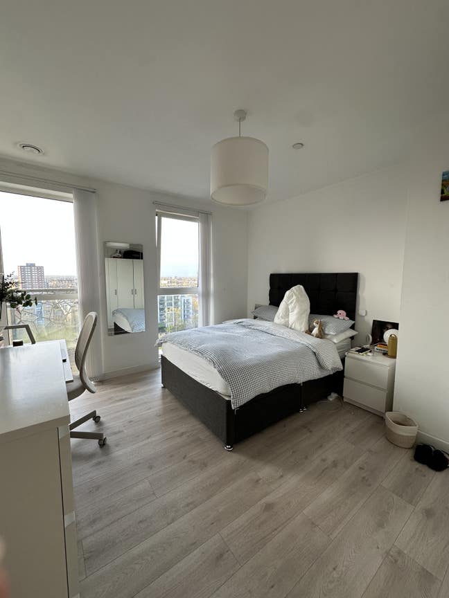Bright, Furnished Double Room in East London ⛅️ Main Photo