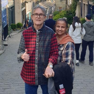 Retired couple looking for fun house-share Main Photo