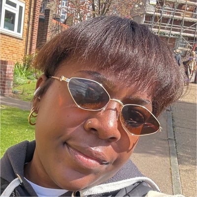 Professional Female seeks a double room Main Photo