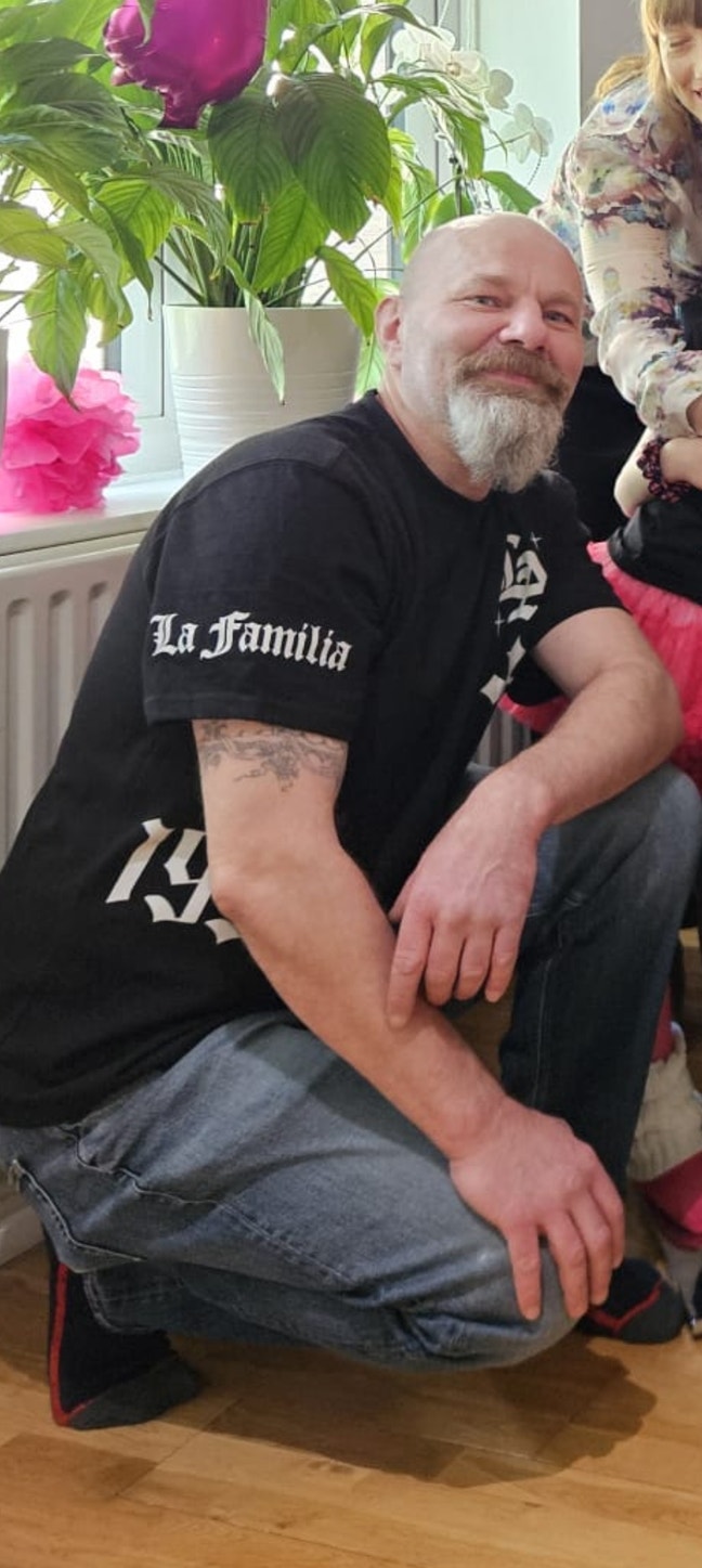 Single professional is looking for a room Main Photo