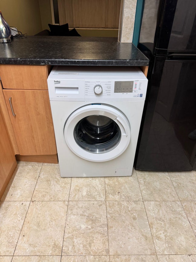 Flat ready to moved Main Photo