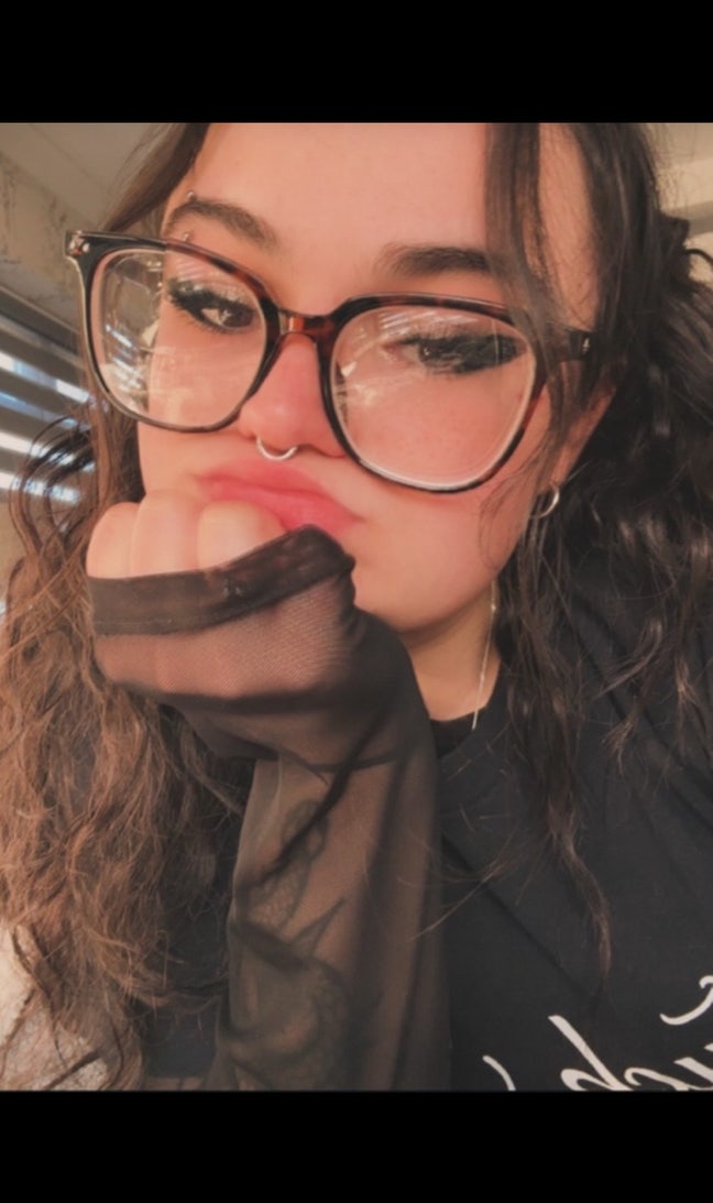 room needed for full time working professional Main Photo