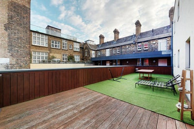 Sunny 3-Bed Flat | Balcony and Spacious Living Main Photo