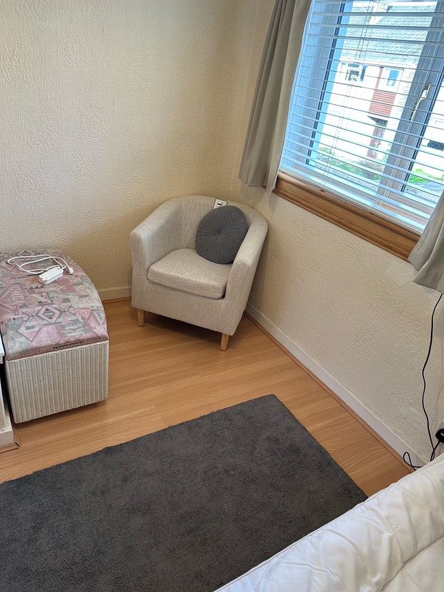 Single room all bills included Main Photo