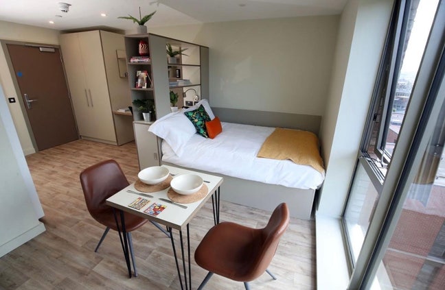 LIV accommodation Belfast beside Ulster university Main Photo