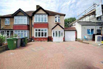 Double bed room to Rent in Wembley-Fully Furnished Main Photo