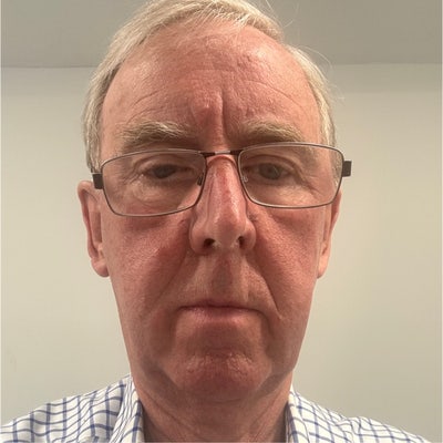 I'm 73, single professional male looking for ... Main Photo