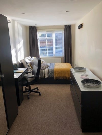 Rooms form 700 - 925  Main Photo