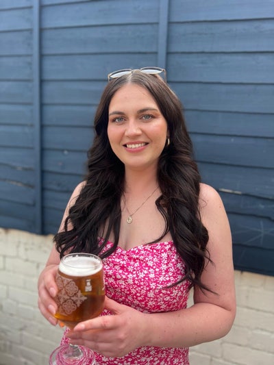 Looking for a girly home 💜 Main Photo