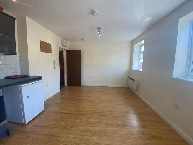 Very Cheap Studio Flat - Neasden Main Photo