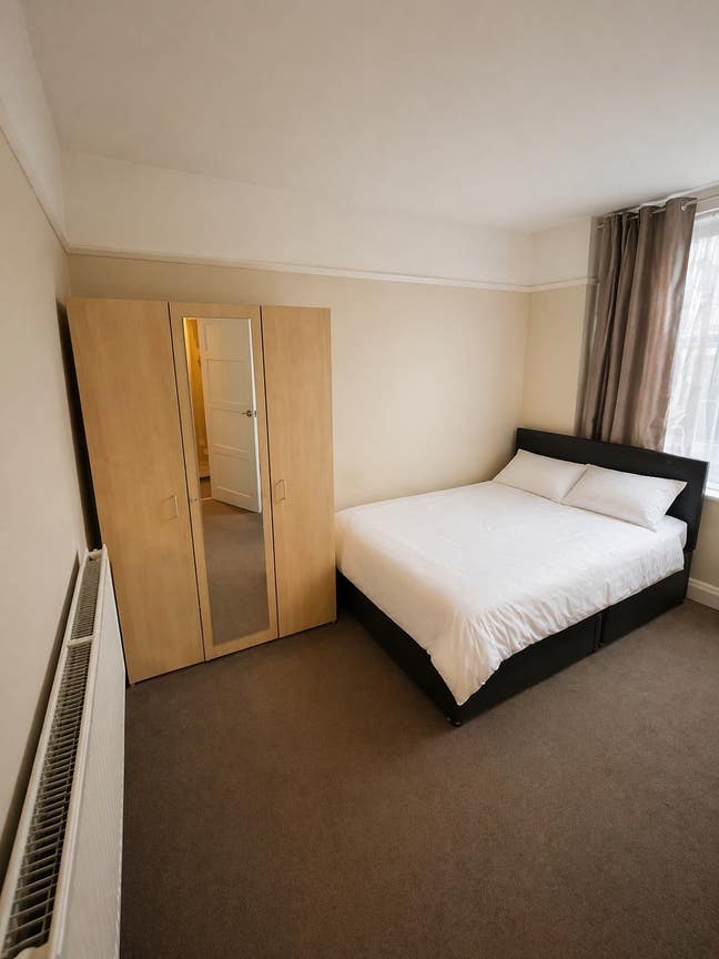 Beautiful Double Room in Carshalton Main Photo