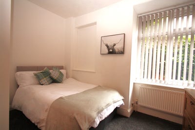 🛏️- West Didsbury-Small Double- (ABB12-5) Main Photo